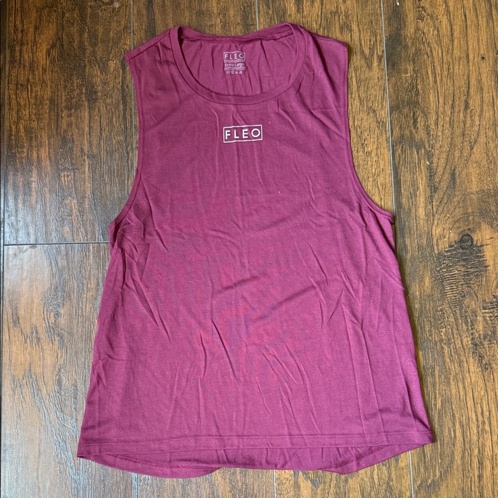 Fleo Women's Maroon Muscle Tee